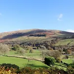 2 Birkhead * Windermere