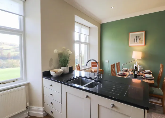 Apartment 2 Birkhead